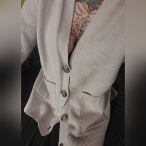 H&M tight knit beige sweater big buttons side slits